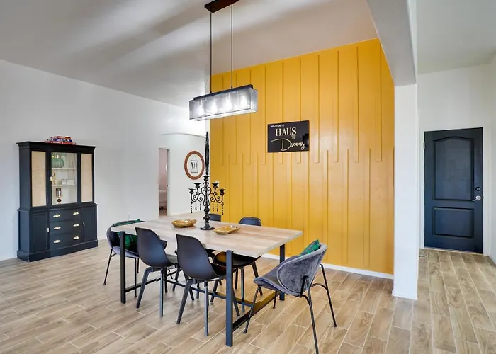 14 Mi To Dtwn: Escape W/ Patio! * Tucson