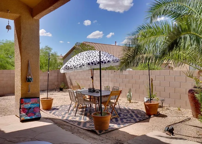 14 Mi To Dtwn: Escape W/ Patio!